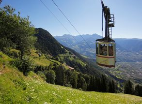 Seilbahn Hochmuth Dorf Tirol Urlaub Hotel Lechner
