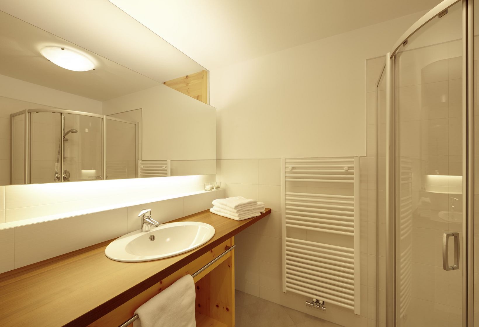 Badezimmer Dusche Ferienwohnung Typ A Dorf Tirol Residence Lechner