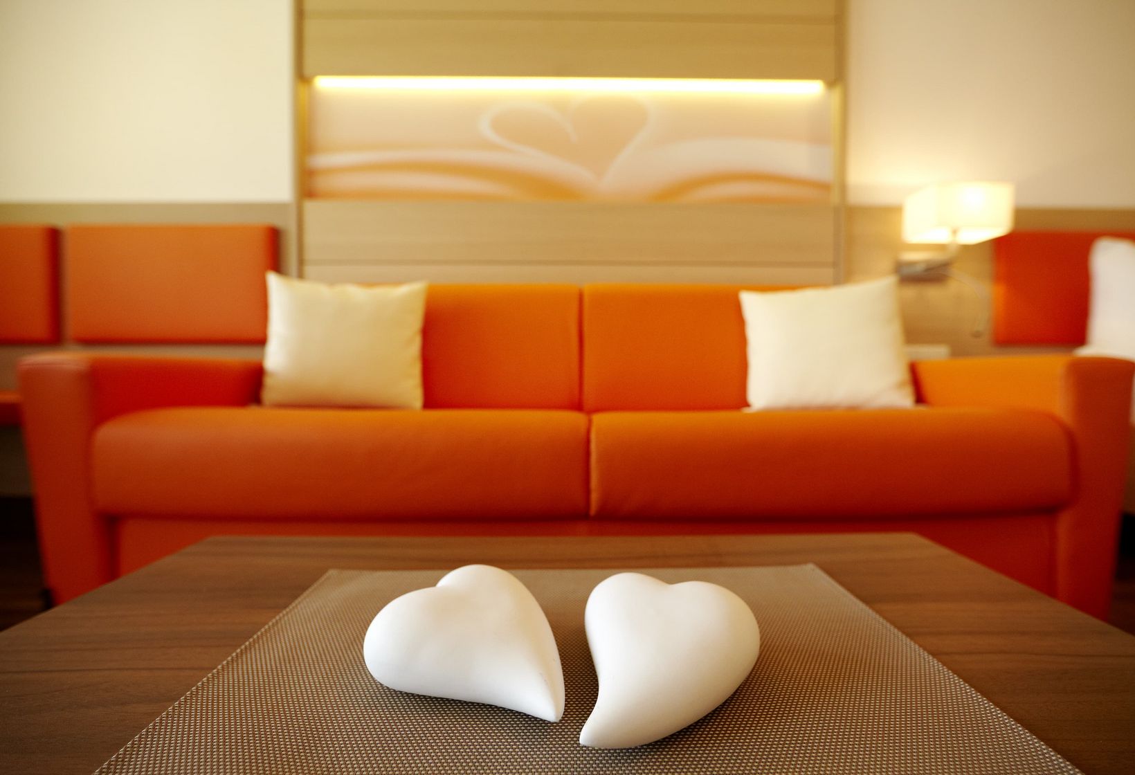 Wohnbereich Couch Ferienwohnung Typ A Residence Lechner Appartements Südtirol