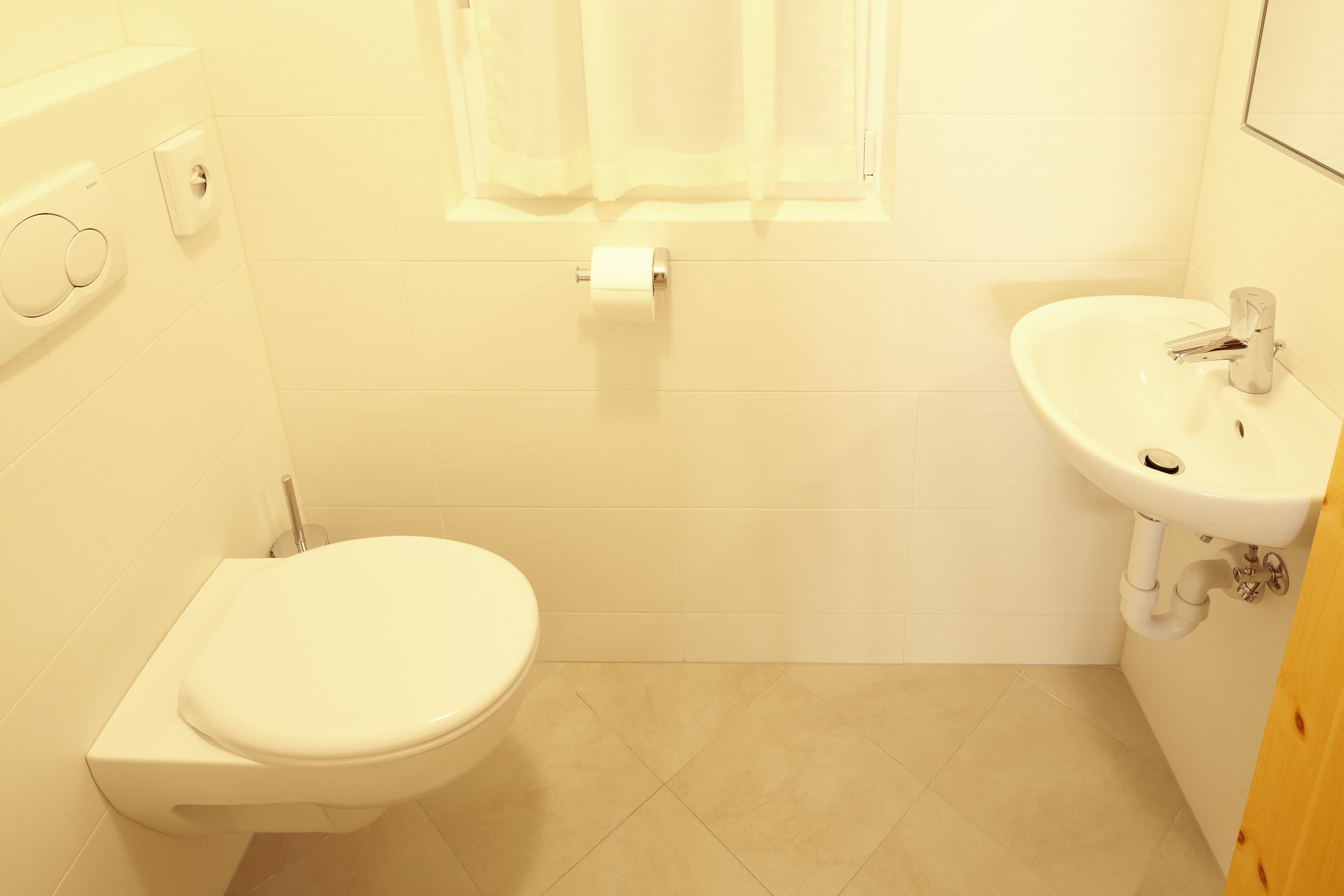 Ferienwohnung Typ D Residence Lechner separate WC Badezimmer